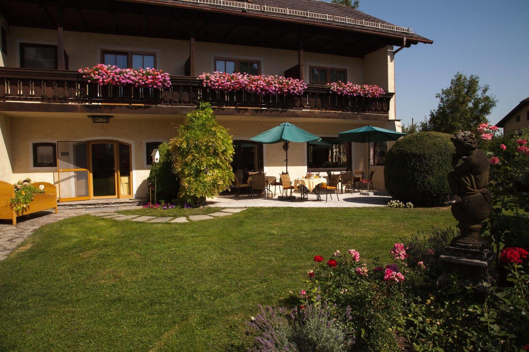 Garten - Hotel Sallerhof Grodig Exterior photo