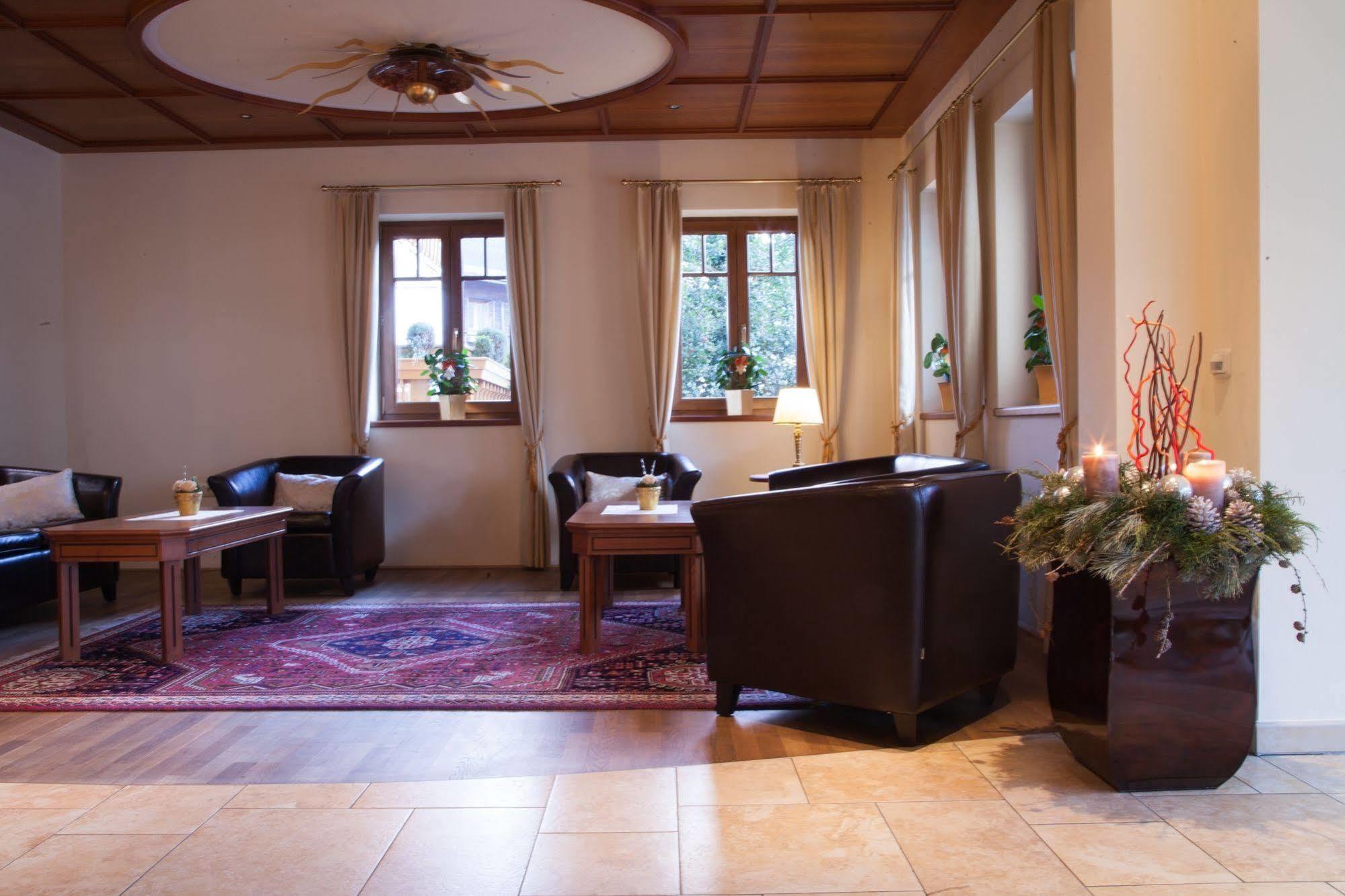 Garten - Hotel Sallerhof Grodig Exterior photo