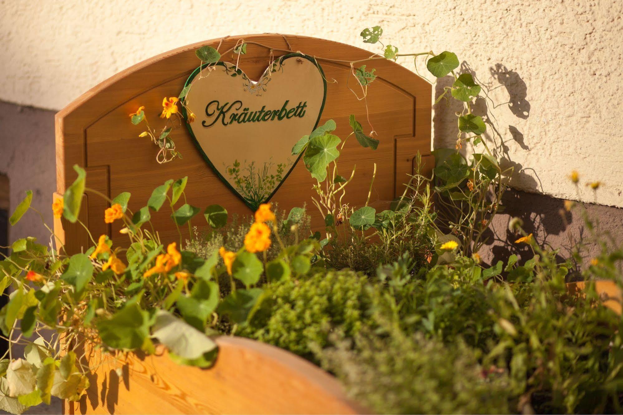 Garten - Hotel Sallerhof Grodig Exterior photo